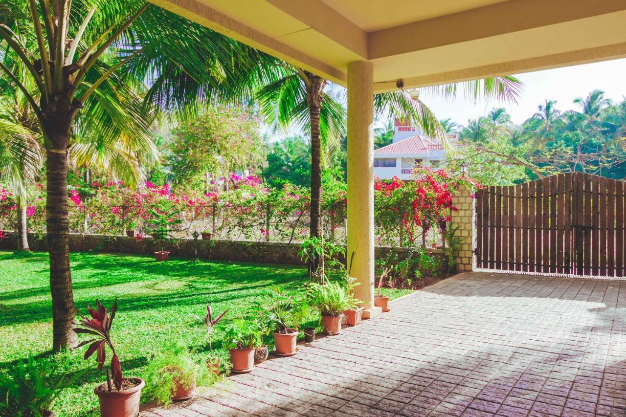 Saffronstays La Casa Maestro, Kashid - Spanish-Style Luxury Villa Near Kashid Beach 外观 照片